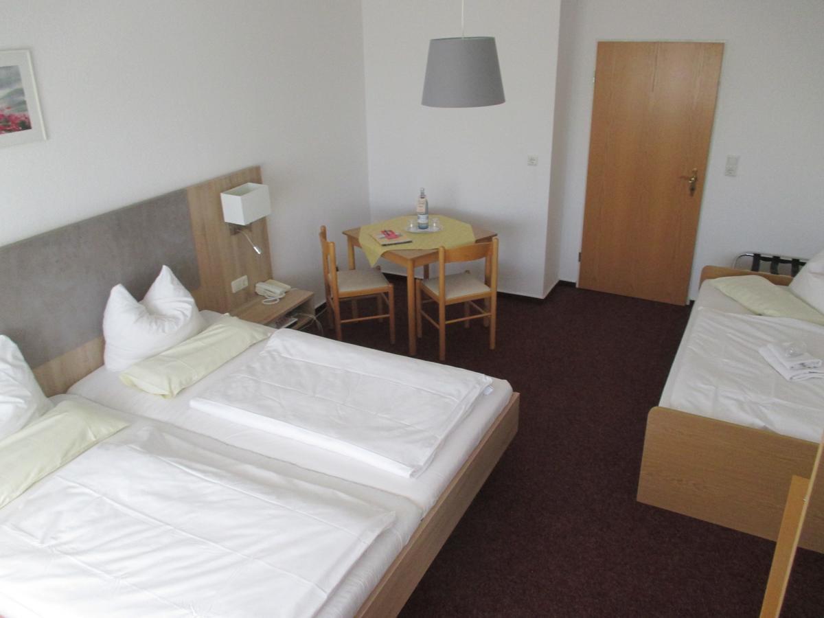 Hotel Reuterhof Reuterstadt Stavenhagen Extérieur photo